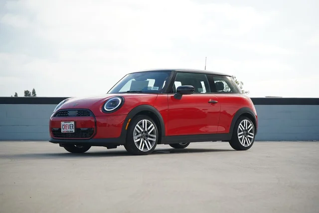 2026 MINI 2 Door Signature Plus