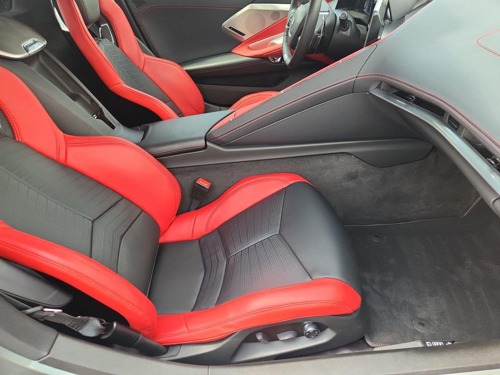2024 Chevrolet Corvette 2LZ - Photo 24