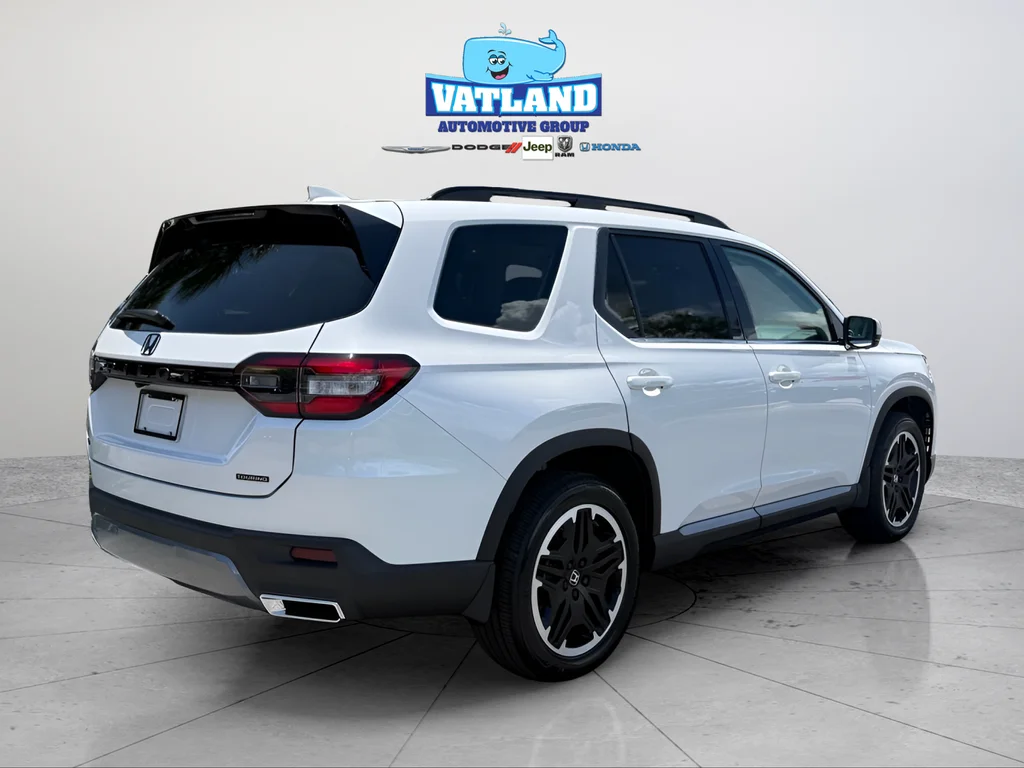 New 2026 Platinum White Pearl Honda Touring image 5