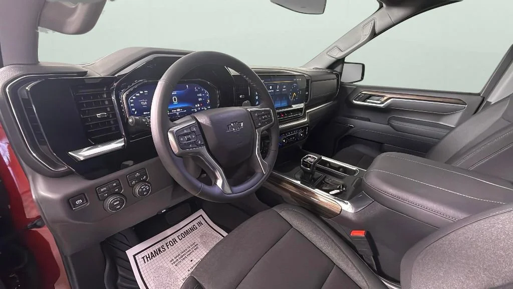 Used 2025 Radiant Red Tintcoat Chevrolet LT Trail Boss image 18