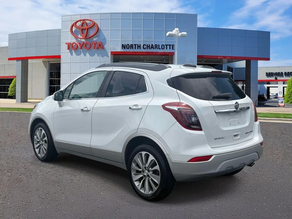 Used 2017 White Buick Preferred II image 4