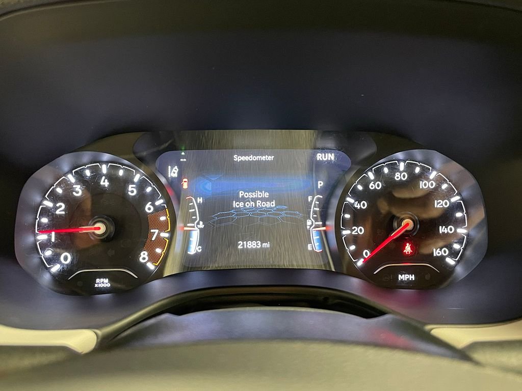 Used 2023 White Jeep Limited image 29