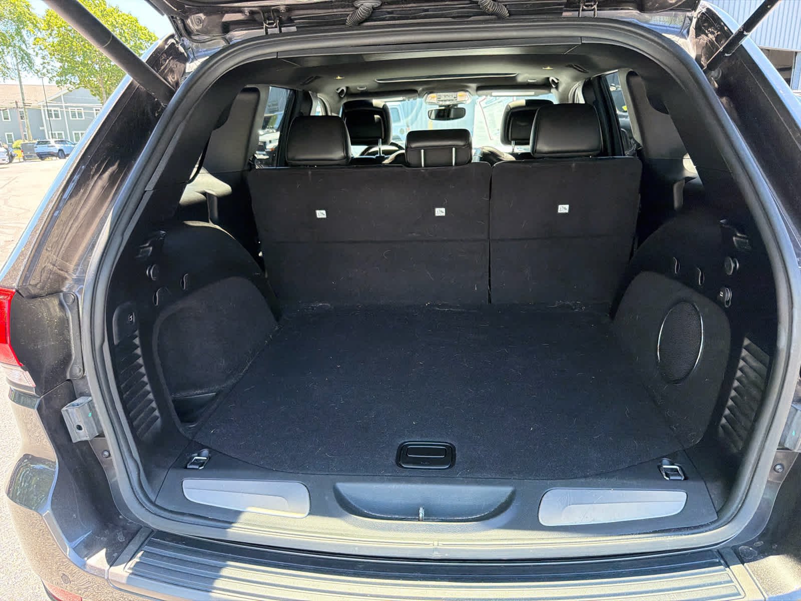 Used 2020 Granite Crystal Metallic Clearcoat Jeep Trailhawk image 18