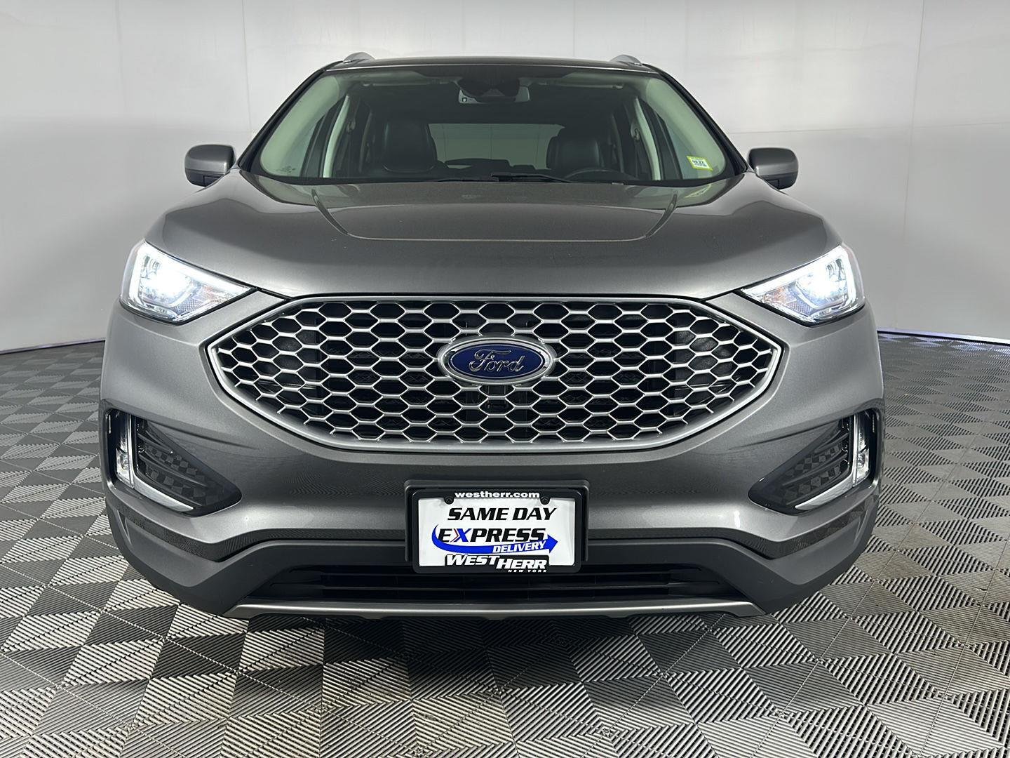 Used 2024 Carbonized Gray Ford SEL image 2