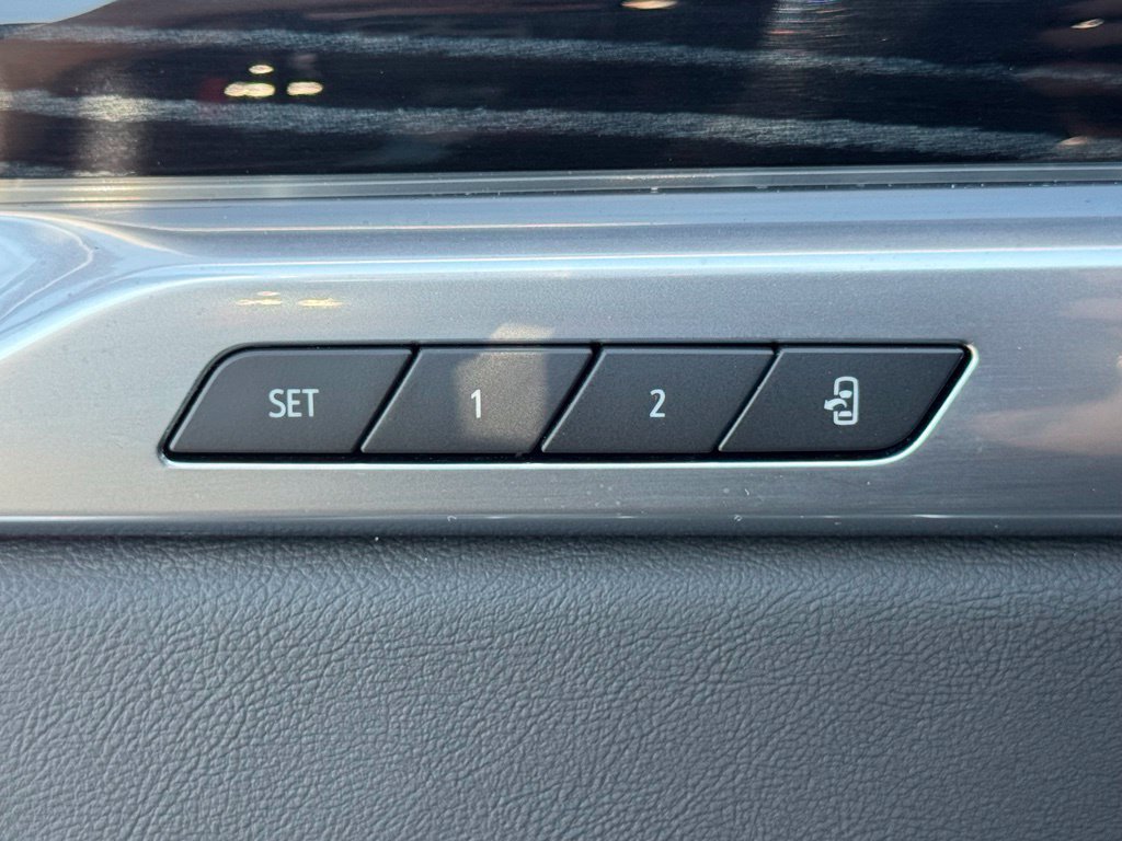 Used 2025 Black Cadillac Sport image 17