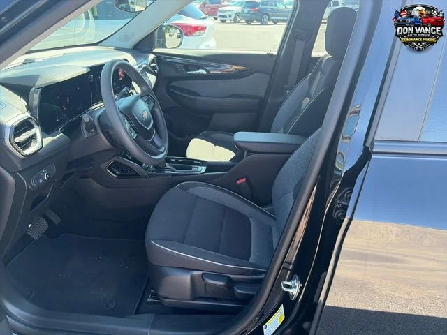 Used 2025 Black Chevrolet LT image 10