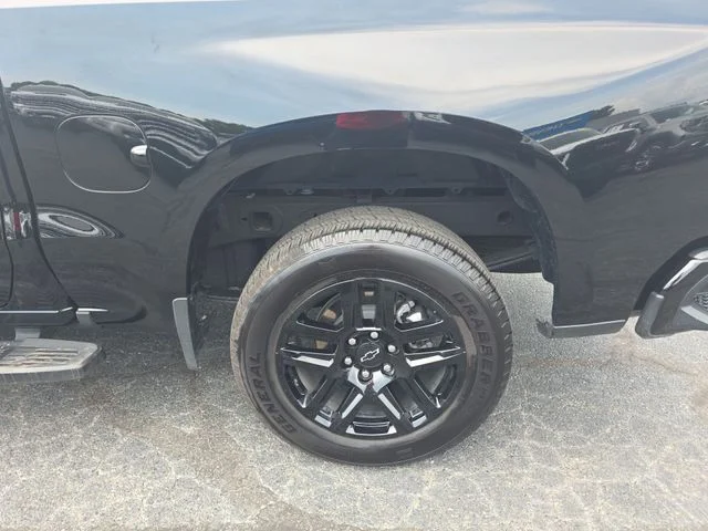 Used 2026 Black Chevrolet Custom image 33