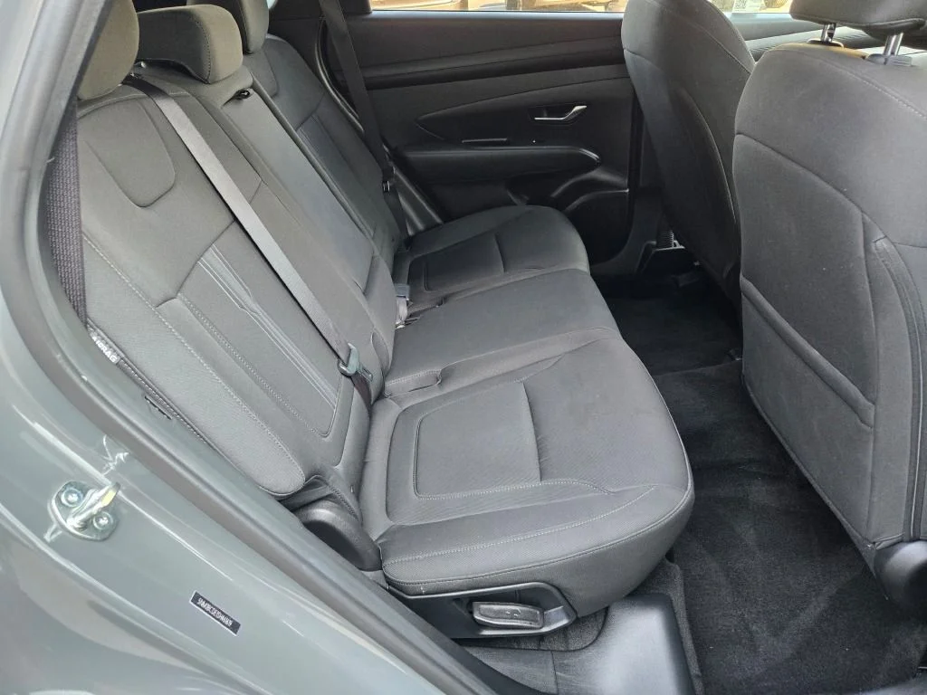 Used 2025 Gray Hyundai SEL image 9