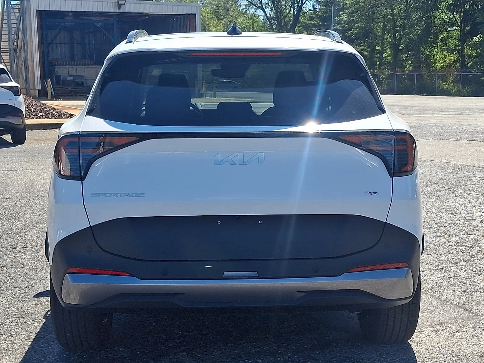 New 2027 White Kia EX image 4