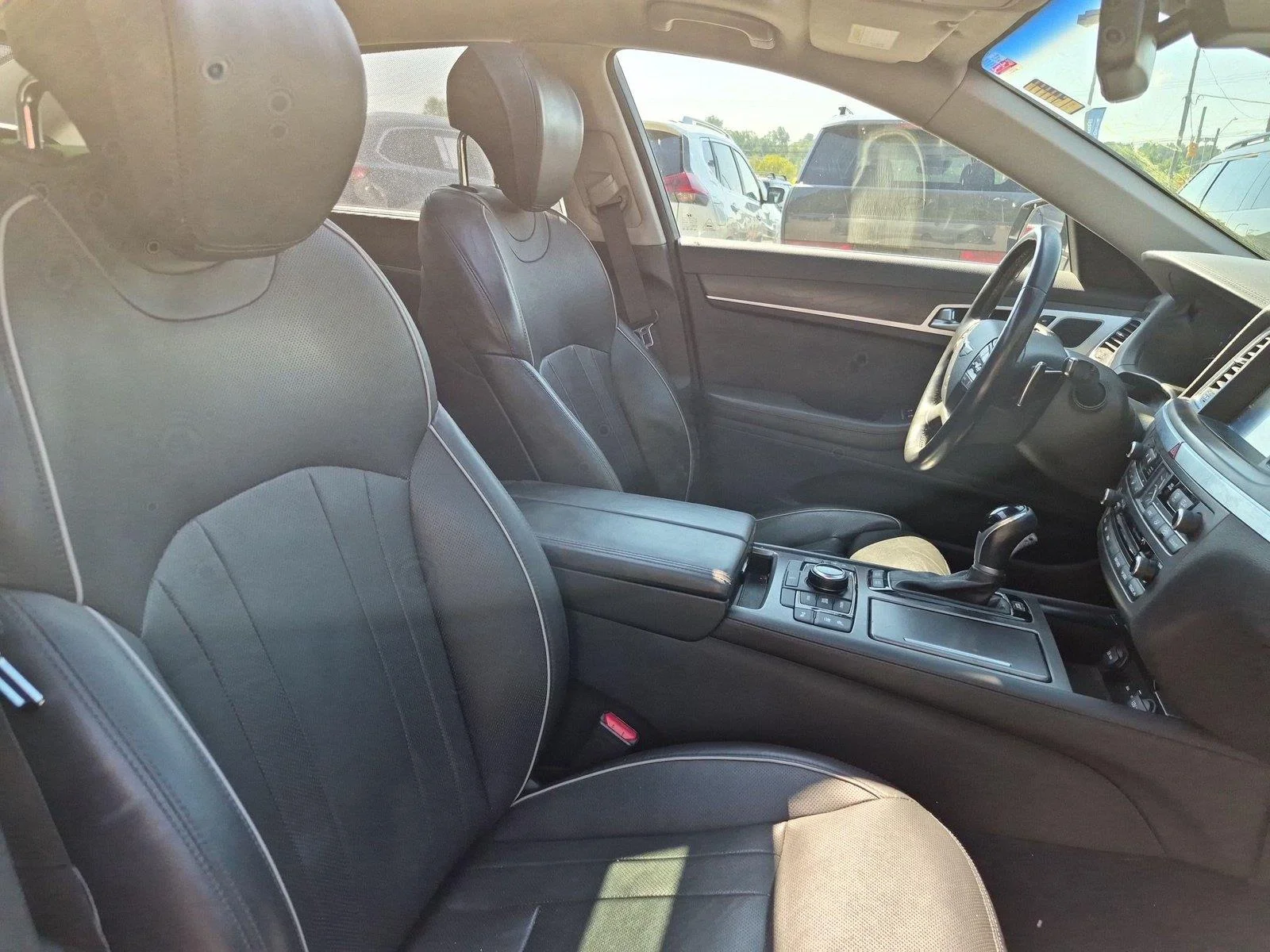 Used 2016 Parisian Gray Hyundai 3.8L image 39