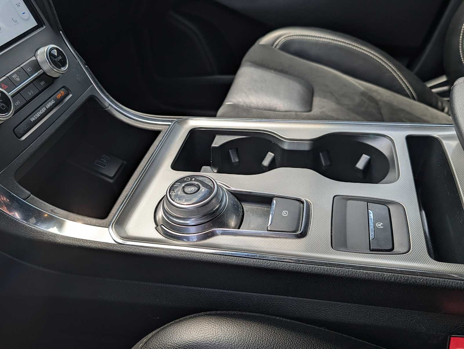 2022 Ford Edge ST - Photo 23