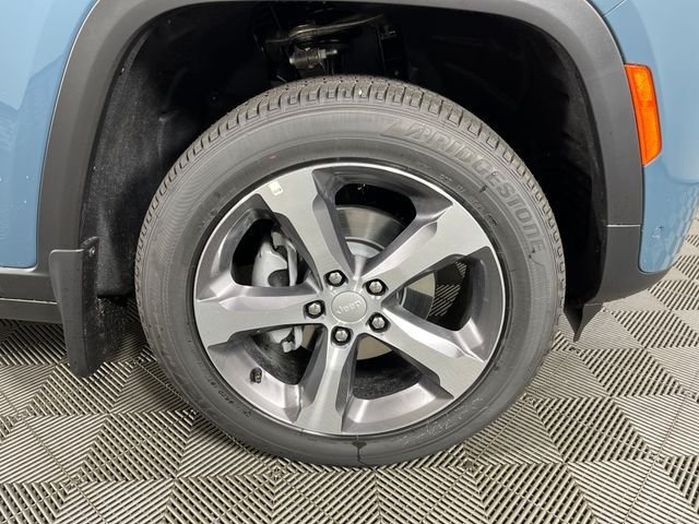 New 2026 Steel Blue Exterior Paint Jeep Limited image 5