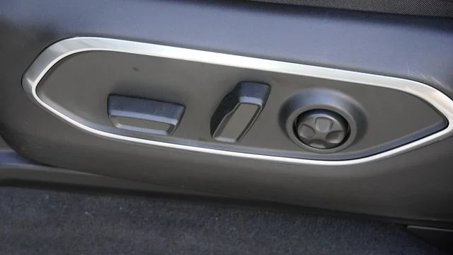 New 2026 High Gloss Black Exterior Paint Jeep Limited Altitude image 20