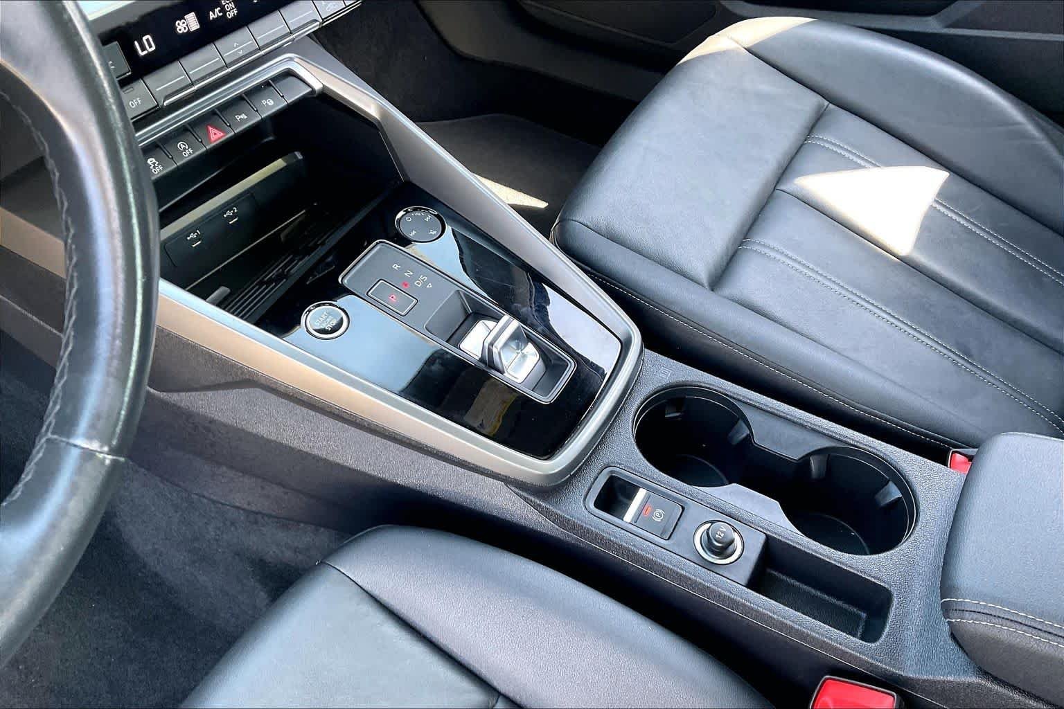 Used 2024 Navarra Blue Metallic Audi Premium image 16