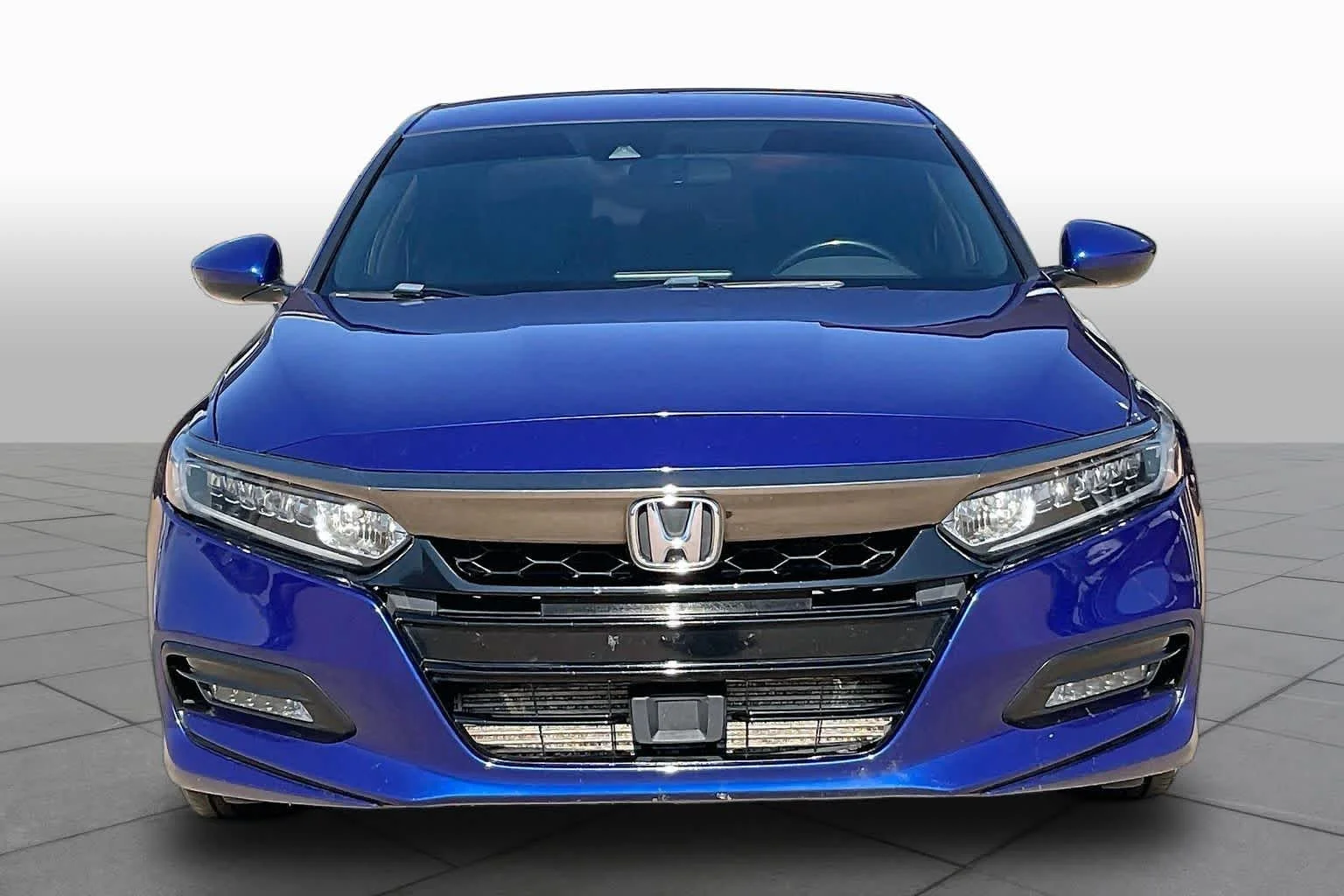 Used 2018 Still Night Pearl Honda Sport 1.5T image 4
