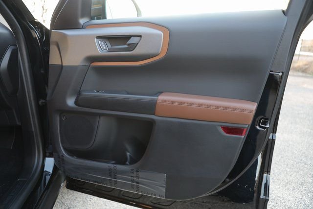 New 2025 Shadow Black Ford Outer Banks® image 36