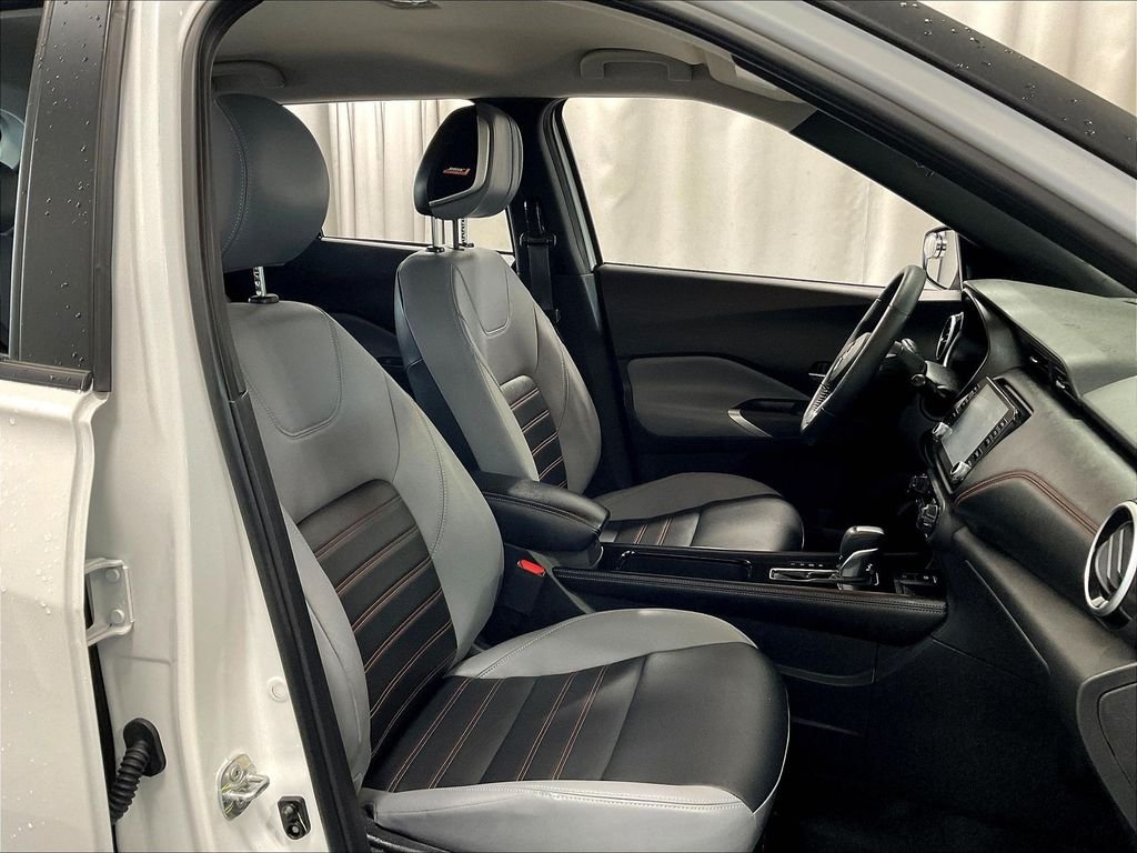 Used 2023 White Nissan SR image 11