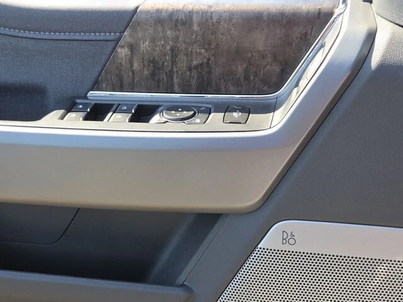 New 2026 Carbonized Gray Metallic Ford F-450® LARIAT® image 27