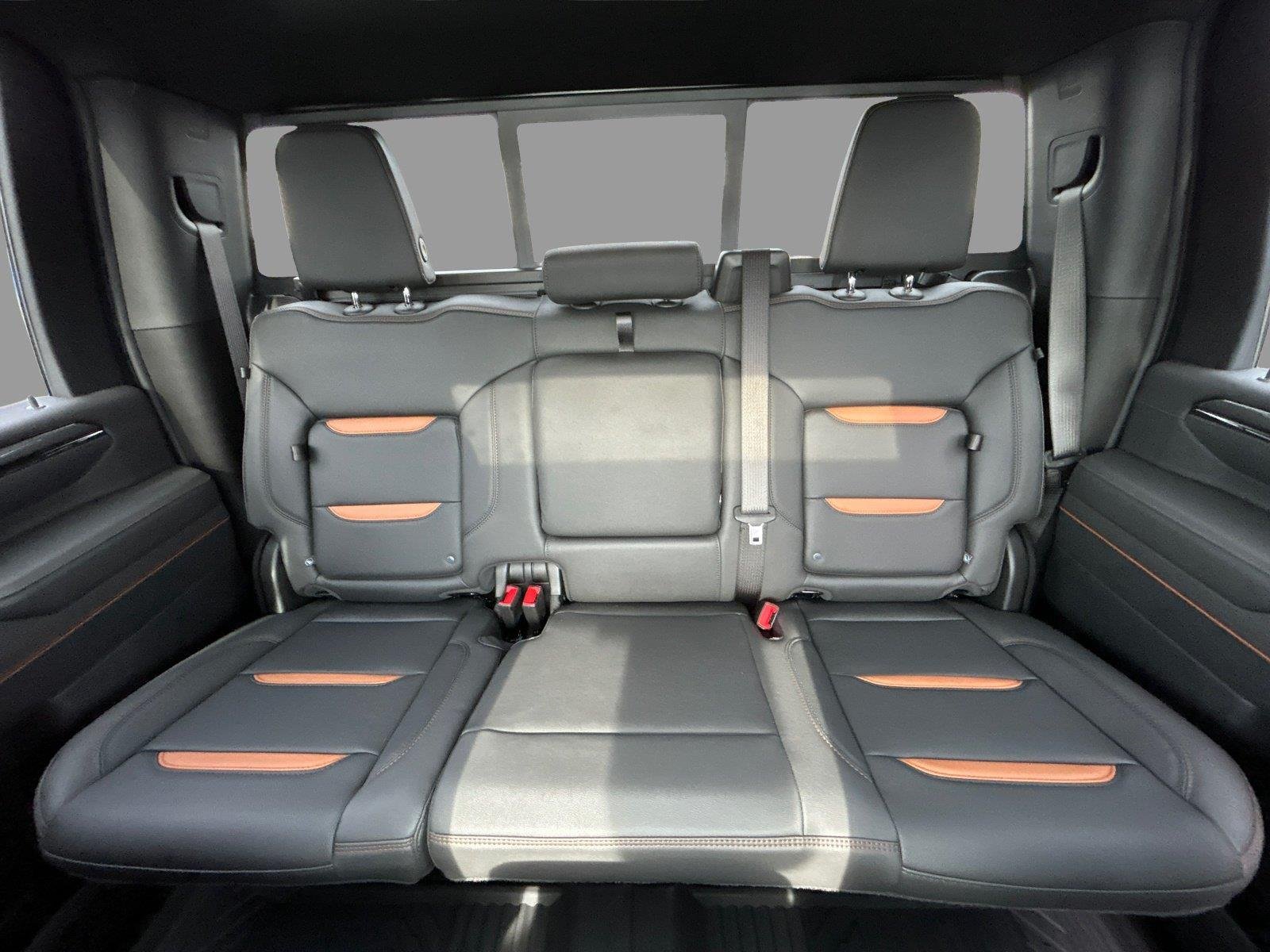New 2026 Onyx Black GMC AT4 image 31