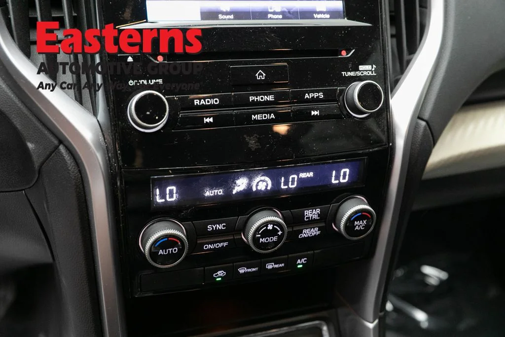 Used 2022 Silver Subaru Base image 19