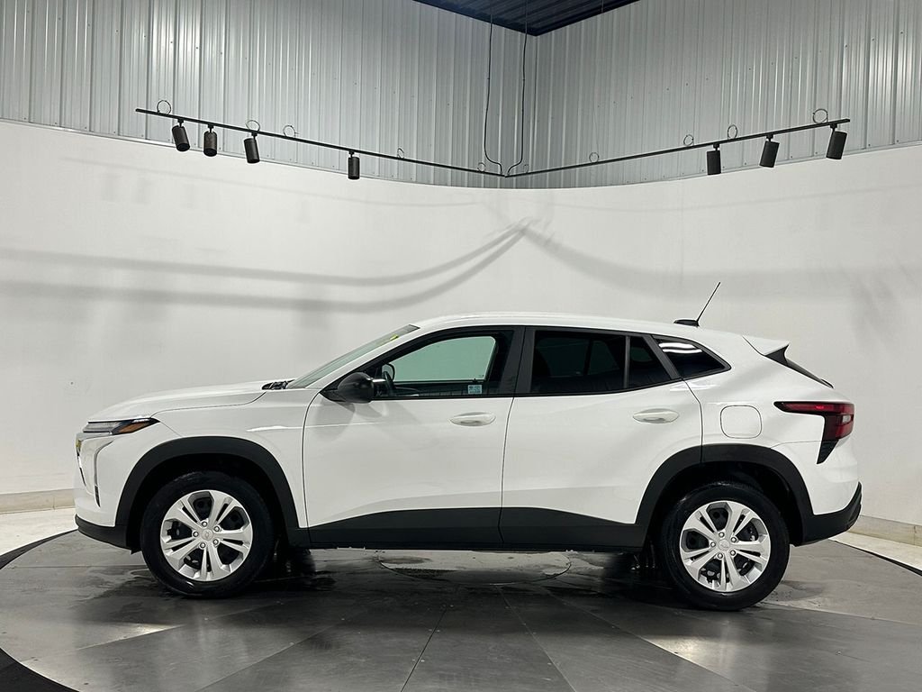 Used 2024 White Chevrolet LS image 13