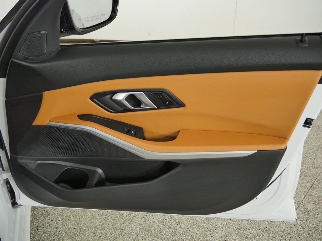 New 2026 Mineral White Metallic BMW 330i xDrive image 19