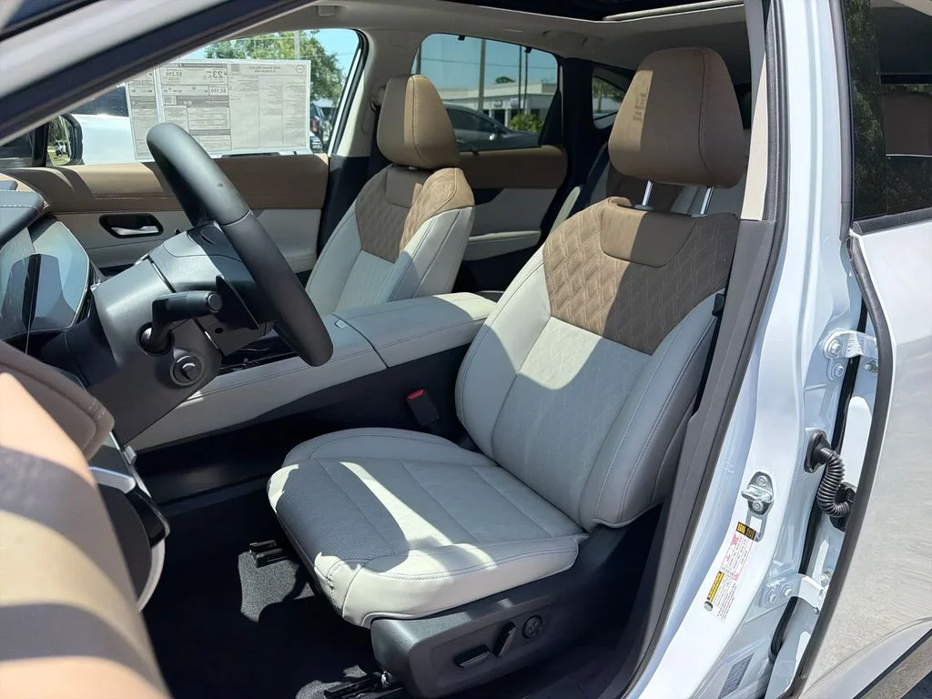New 2026 Everest White Pearl TriCoat / Super Black Two-tone Nissan Platinum image 31