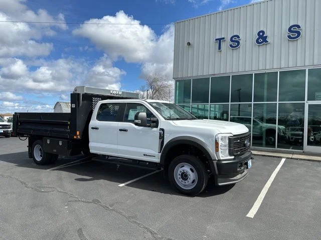 2024 Ford F-550 Super Duty Chassis Cab XL - Photo 3