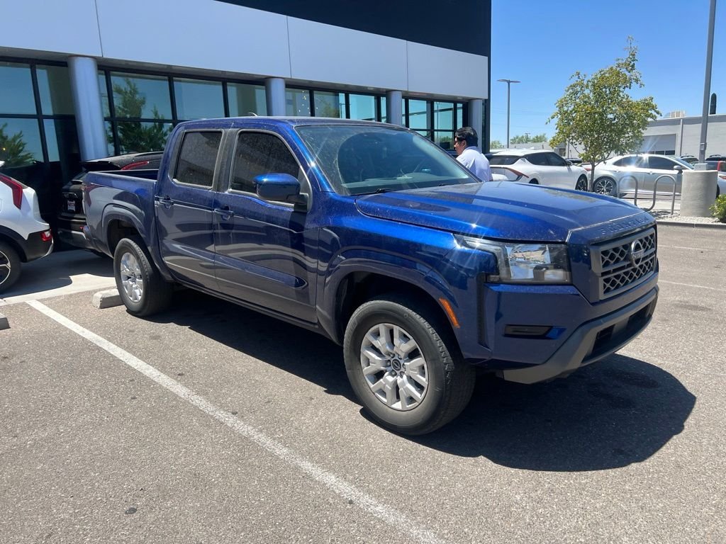 Used 2022 Blue Nissan SV image 7