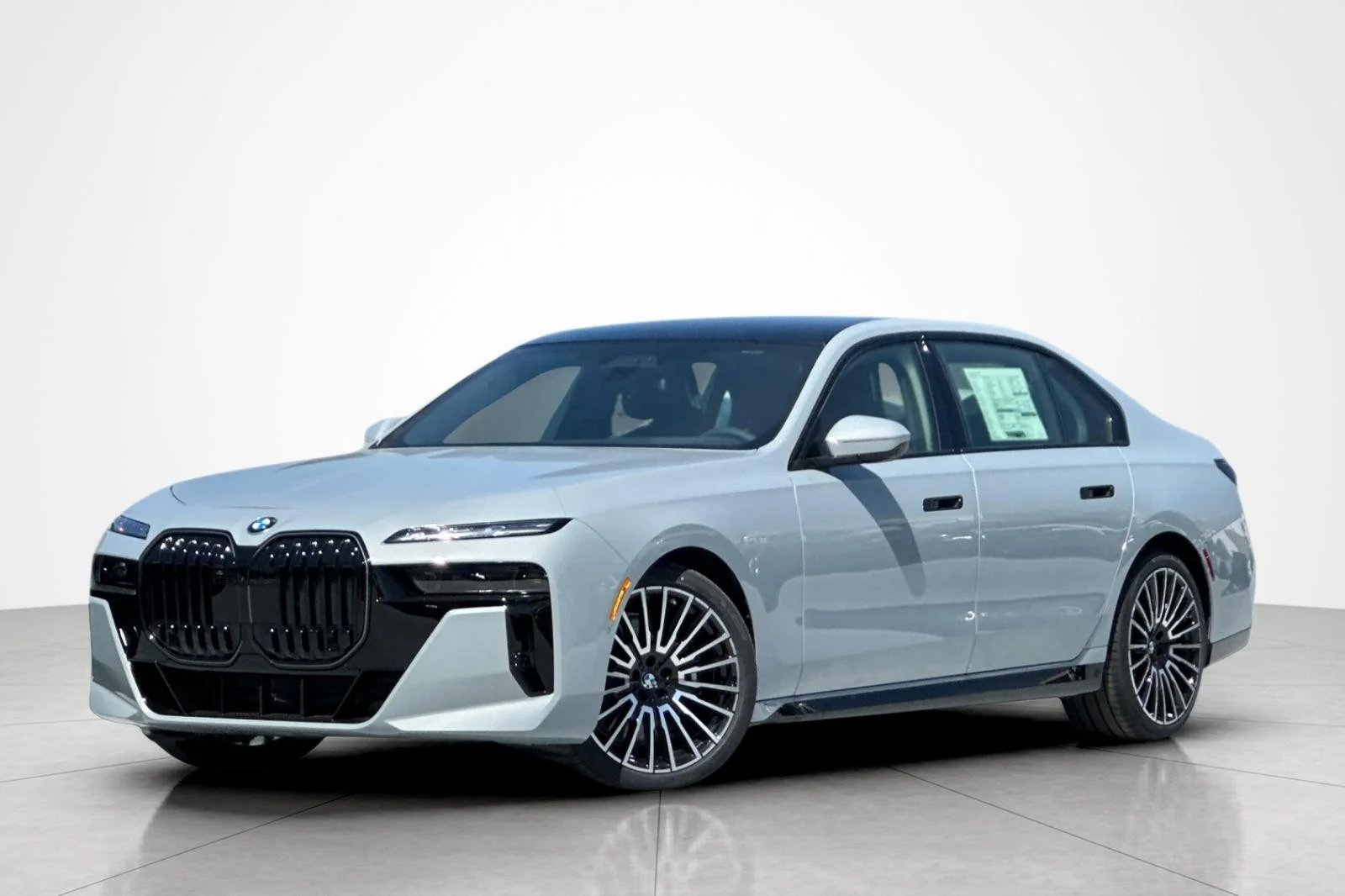 2026 BMW 7 Series 760i xDrive Sedan's photo