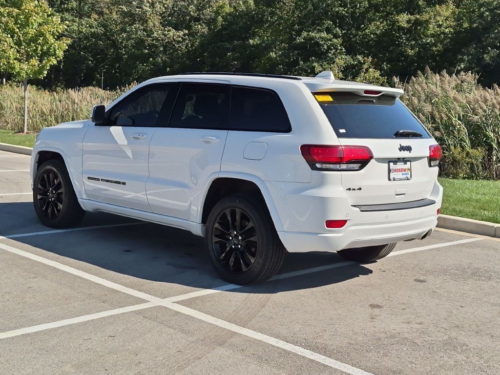 Used 2022 White Jeep Laredo X image 5