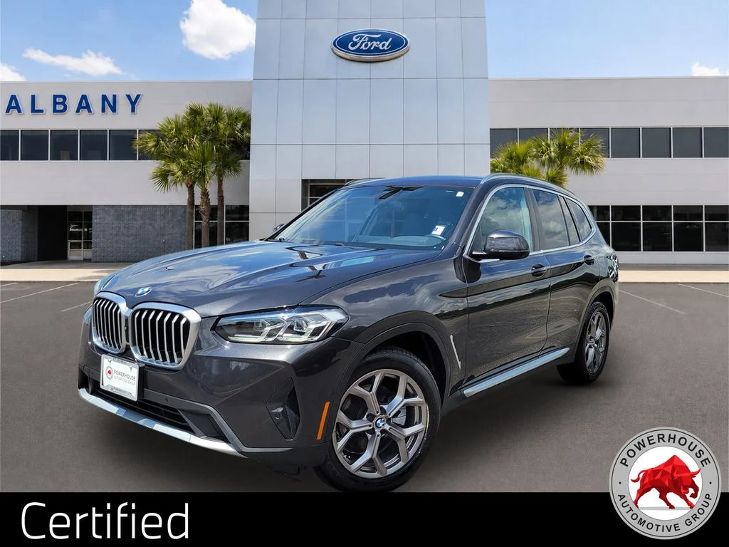 Used 2023 Gray BMW xDrive30i image 1