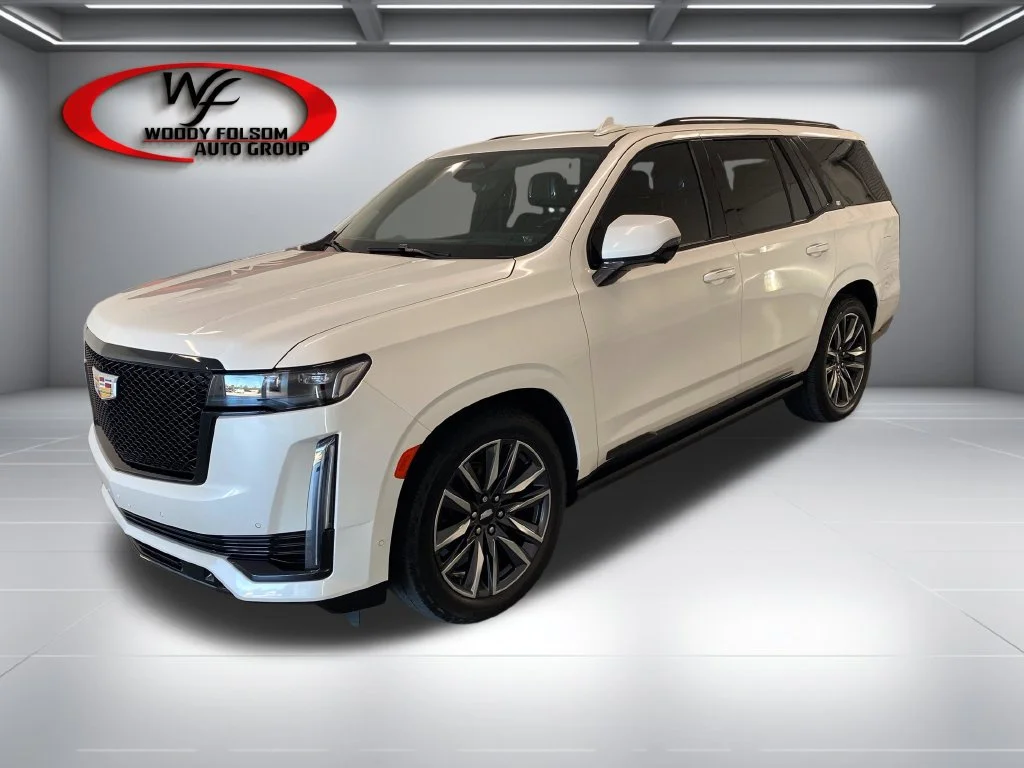 Used 2021 White Cadillac Sport Platinum image 3