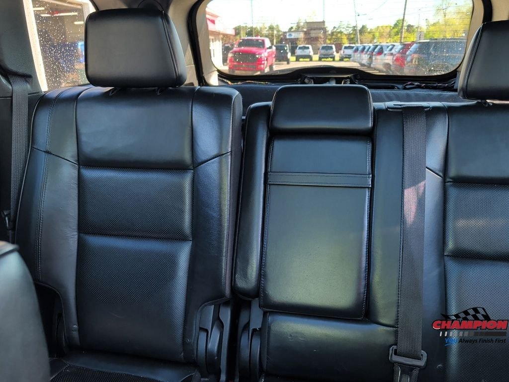 Used 2015 Black Jeep Overland image 26