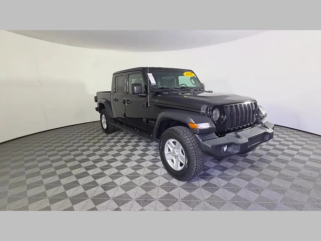 Used 2020 Black Clearcoat Jeep Sport S image 34