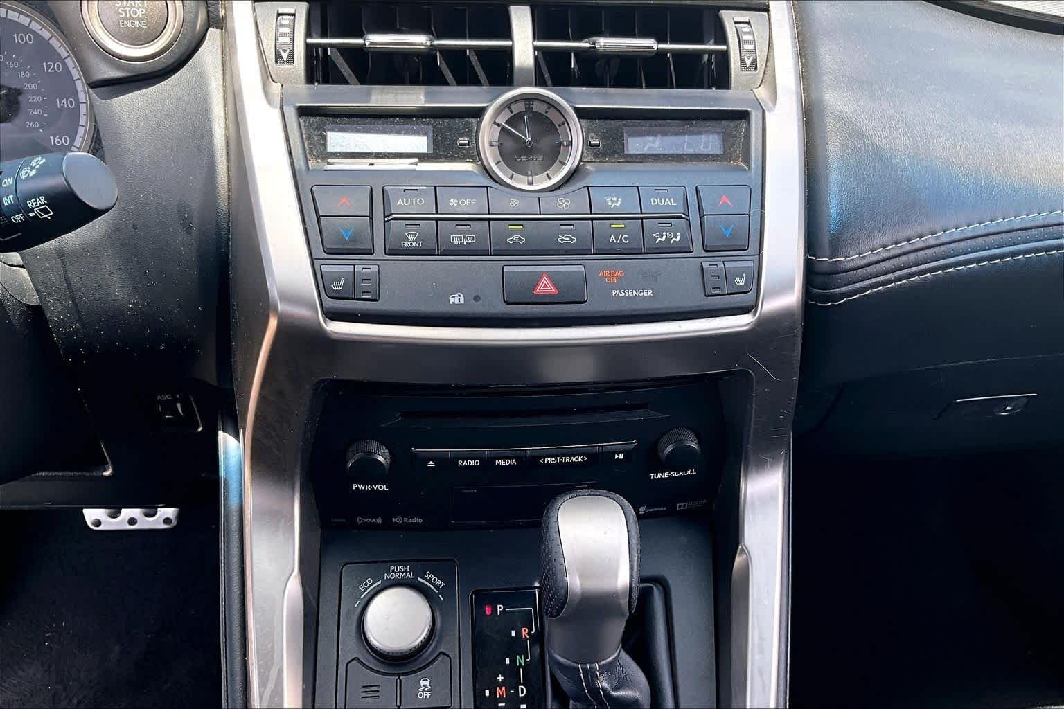Used 2015 Atomic Silver Lexus F Sport image 33