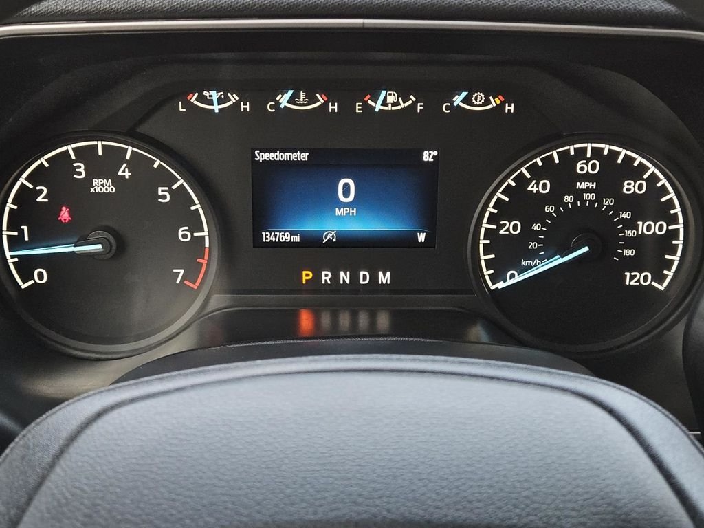 Used 2021 White Ford XL image 17