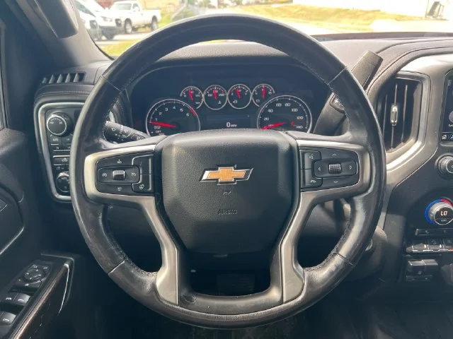 Used 2019 Red Chevrolet LT image 15