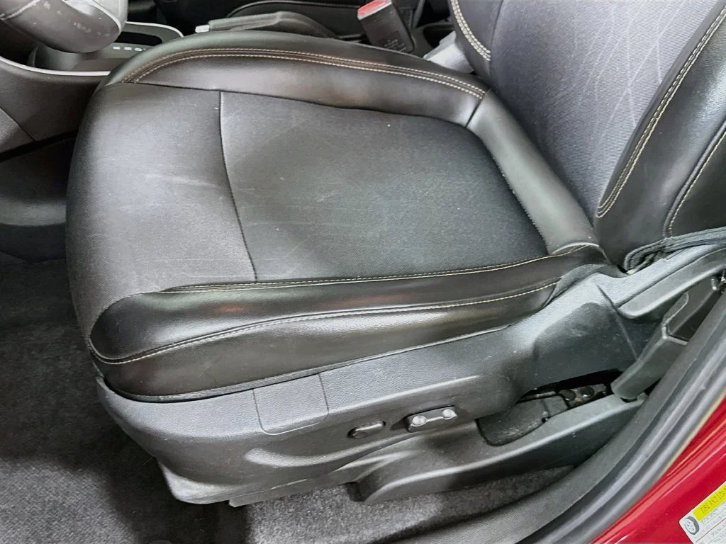 Used 2018 Red Chevrolet LT image 23