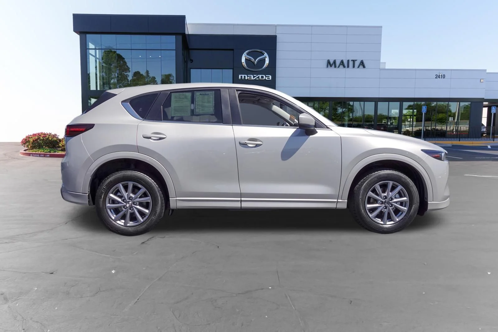 Vehicle Image 2