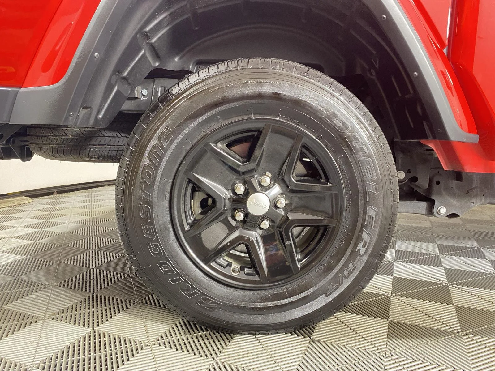 Used 2025 Firecracker Red Clearcoat Jeep Texas Trail image 8