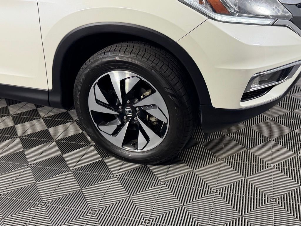 Used 2016 White Honda Touring image 6