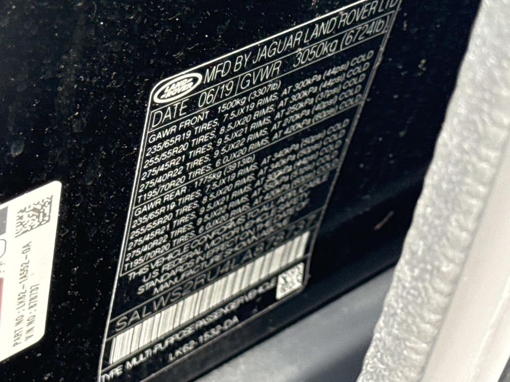 Used 2020 Black Land Rover HST image 30