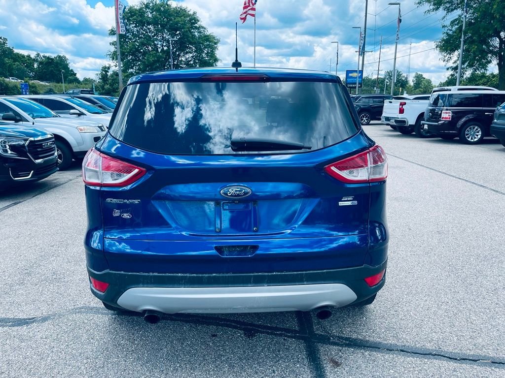Used 2014 Blue Ford SE image 5