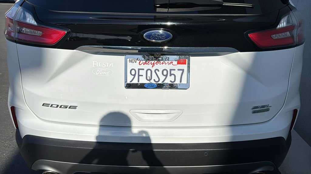 Used 2019 White Ford SEL image 7