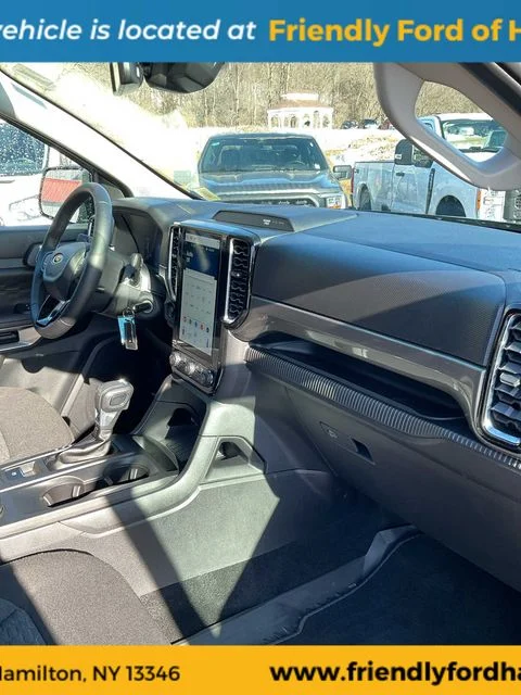 Used 2025 Black Ford XLT image 46