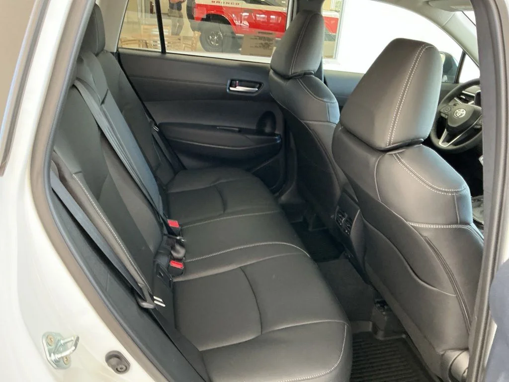 2026 Toyota Corolla Cross XLE - Photo 25