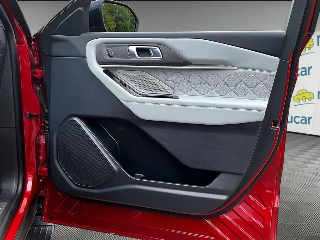 Used 2025 Red Metallic Ford Platinum image 12