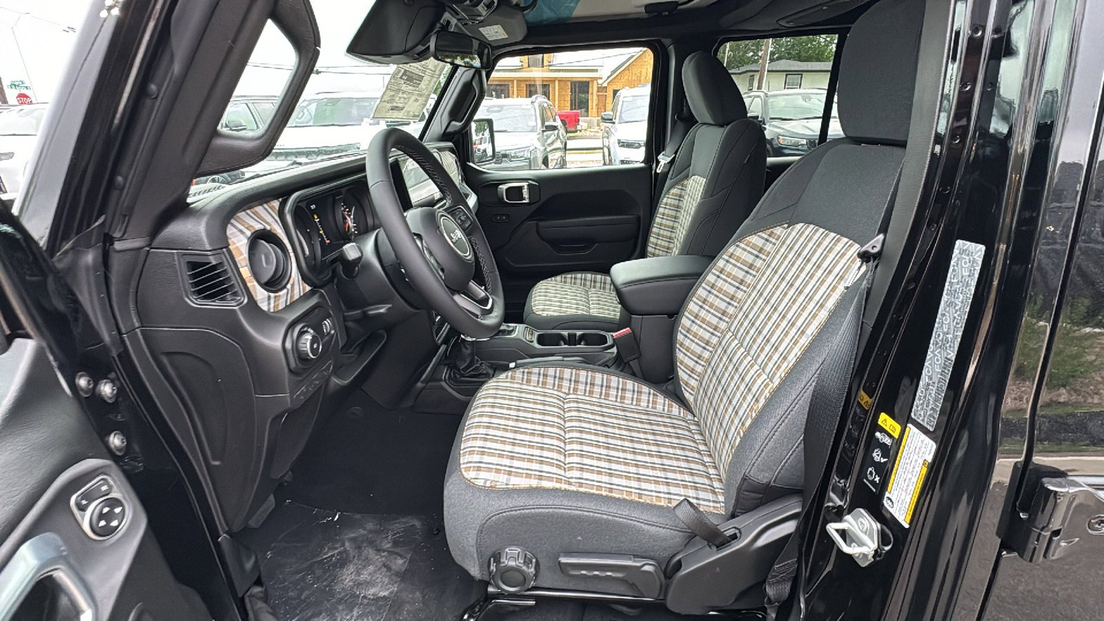 New 2026 Black Clear-Coat Exterior Paint Jeep 85th Anniversary image 13