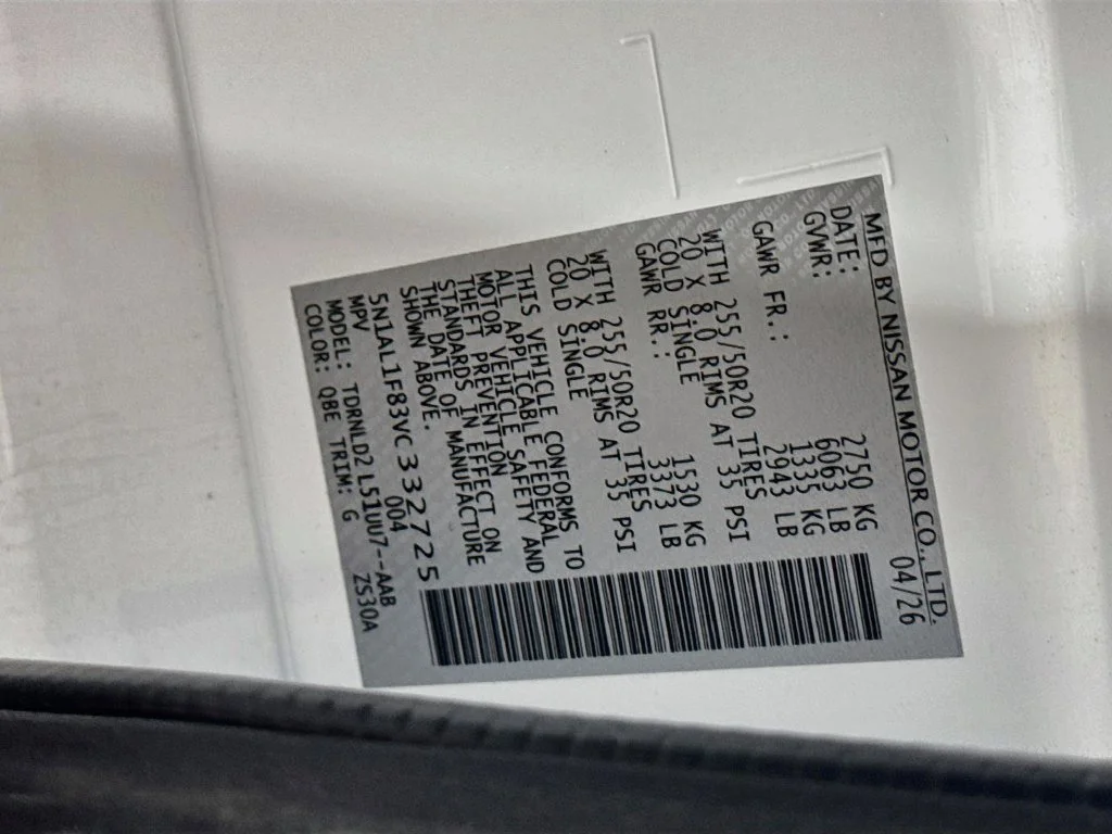 Certified Used 2027 White INFINITI LUXE image 46